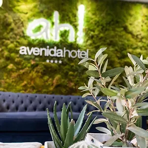 https://avenida-hotel.es-andalucia.com